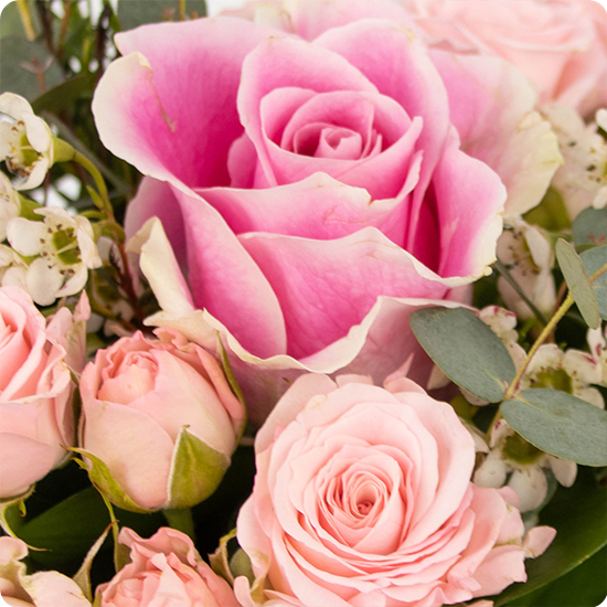 Arrangement floral piqué pour deuil Éloge