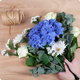 Bouquet avec hortensia bleu pour naissance Bambino