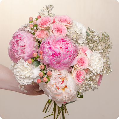 Bouquet Cœur de Pivoines - Livraison artisanale express avec 123fleurs