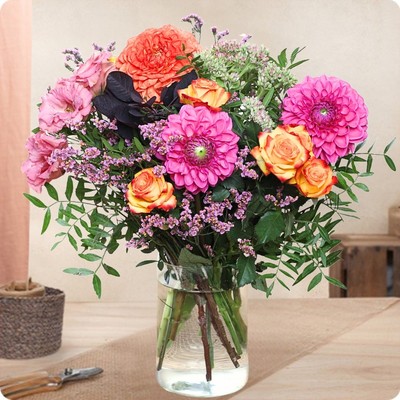 Sublimes dahlias dans ce bouquet de saison