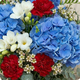 Bouquet Hortensia Tricolore composé d'hortensias bleus et blancs avec fleurs rouges et blanches - Livraison de fleurs 123fleurs