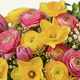 Bouquet Jonquilles & Tulipes jaune et rose en vase rond printanier