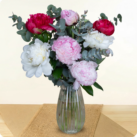 Avec 123fleurs, profitez d’une livraison rapide partout en France, 7 jours sur 7, même les jours fériés, en seulement 4 heures, avec remise en main propre.