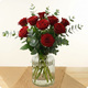Roses rouges Valentine et son feuillage d'eucalyptus