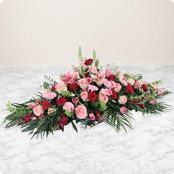 Dessus de cercueil Acerra - Livraison de compositions florales pour cercueil avec 123fleurs
